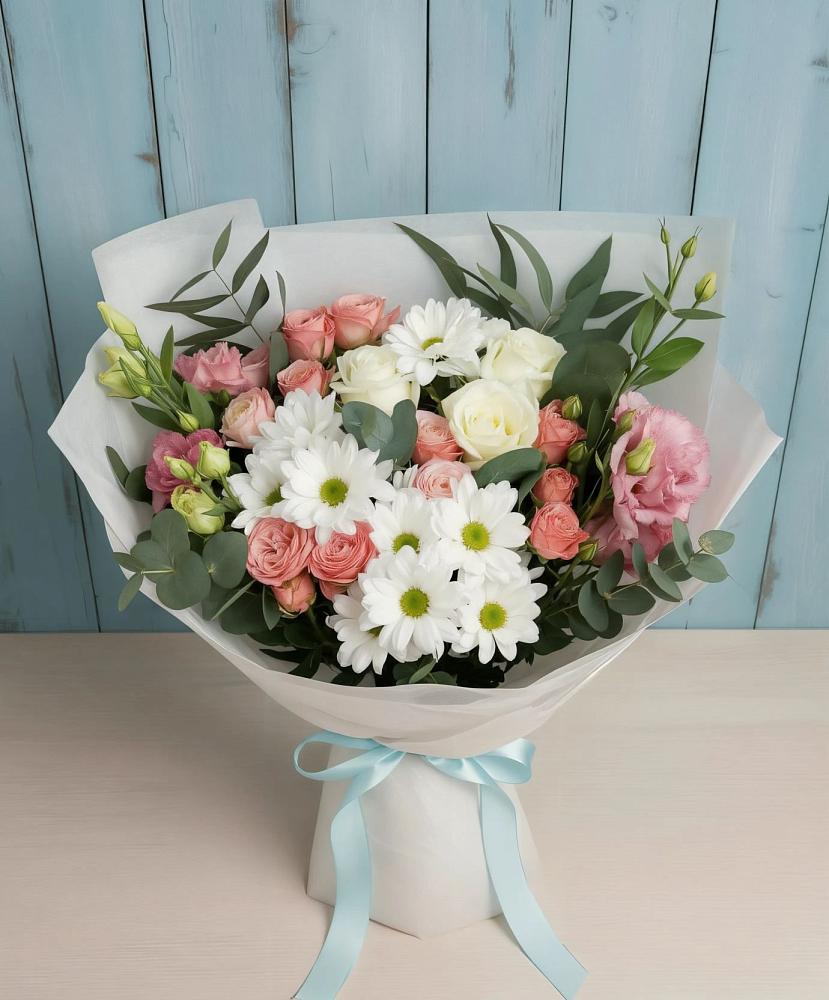 Букет цветов из: Розы, Лизиантусы и Хризантемы в Протекино
