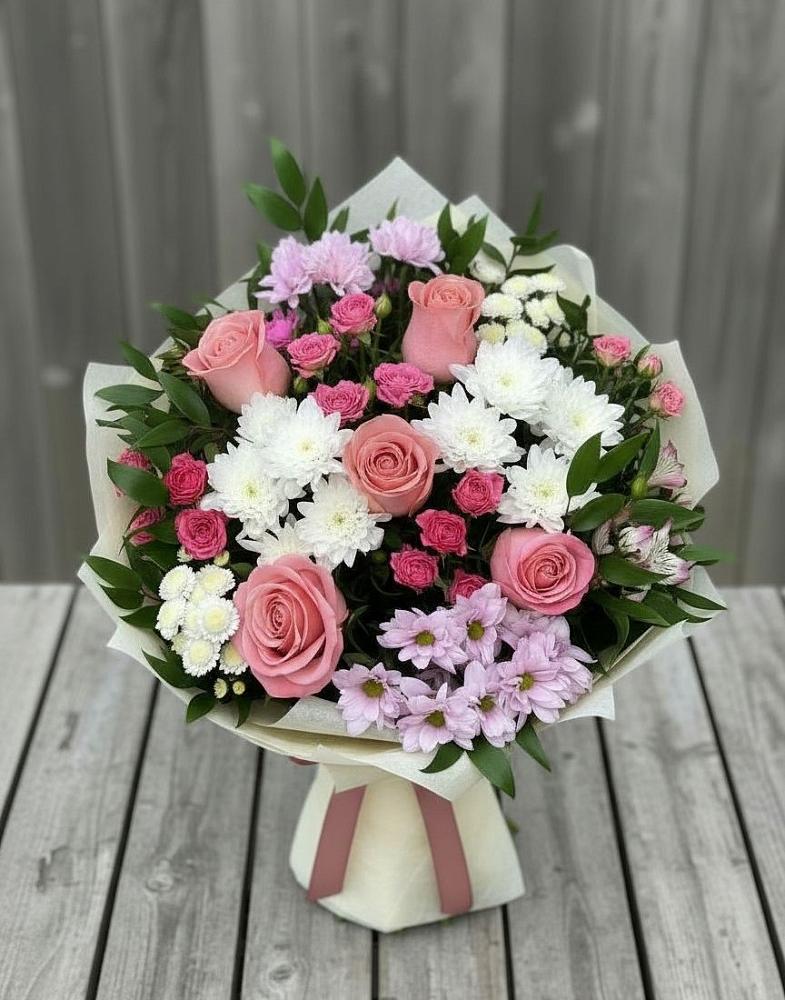 Букет цветов из: Альстромерии, Гвоздики, Розы и Хризантемы в Протекино