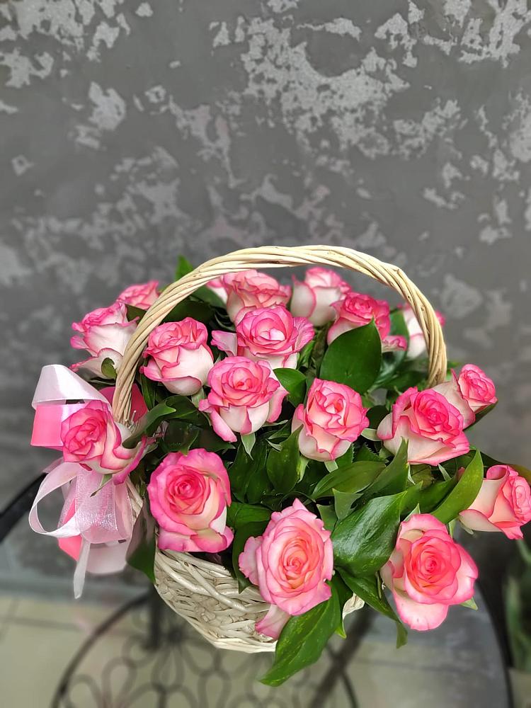 Цветочная композиция из Розы в корзине в Протекино
