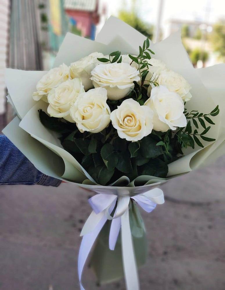 Букет Белые розы Проуд в Протекино