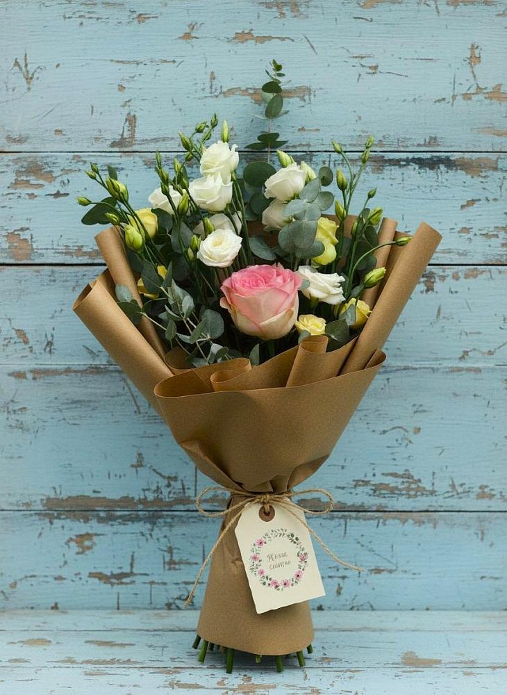 Букет цветов из: Розы и Лизиантусы в Протекино