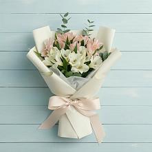Букет цветов из:  Альстромерии в Протекино