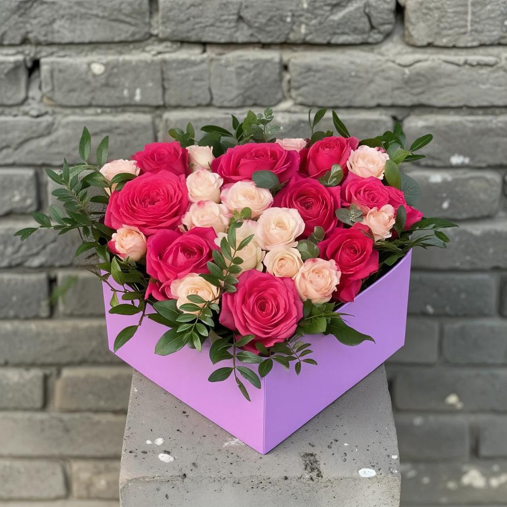 Цветочная композиция из Розы в коробке в Протекино