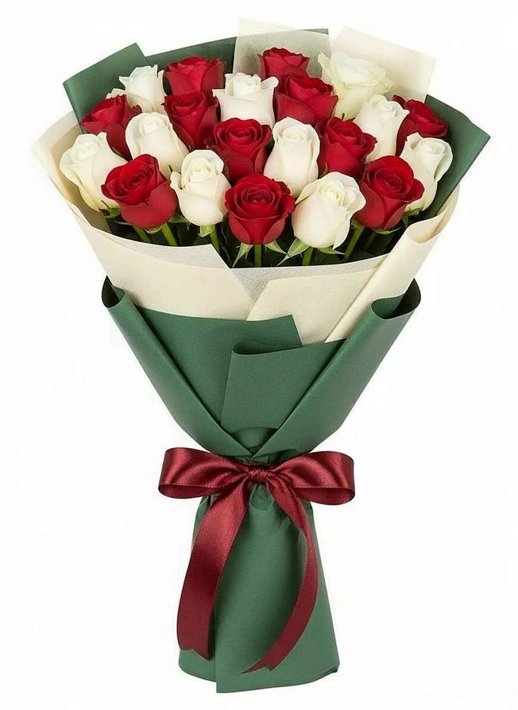 Букет Микс из красных и белых роз в Протекино