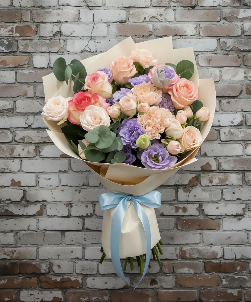 Букет цветов из: Розы, Лизиантусы и Гвоздики в Протекино