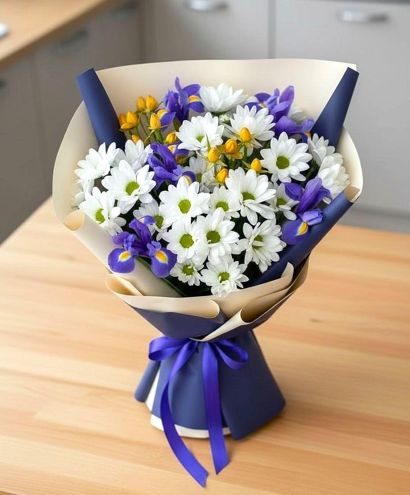 Букет цветов из: Розы, Ирисы и Хризантемы в Протекино